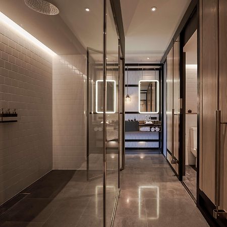 อลิลา บังซาร์ กัวลาลัมเปอร์ Hotel ภายนอก รูปภาพ The changing rooms at the London Aquatics Centre