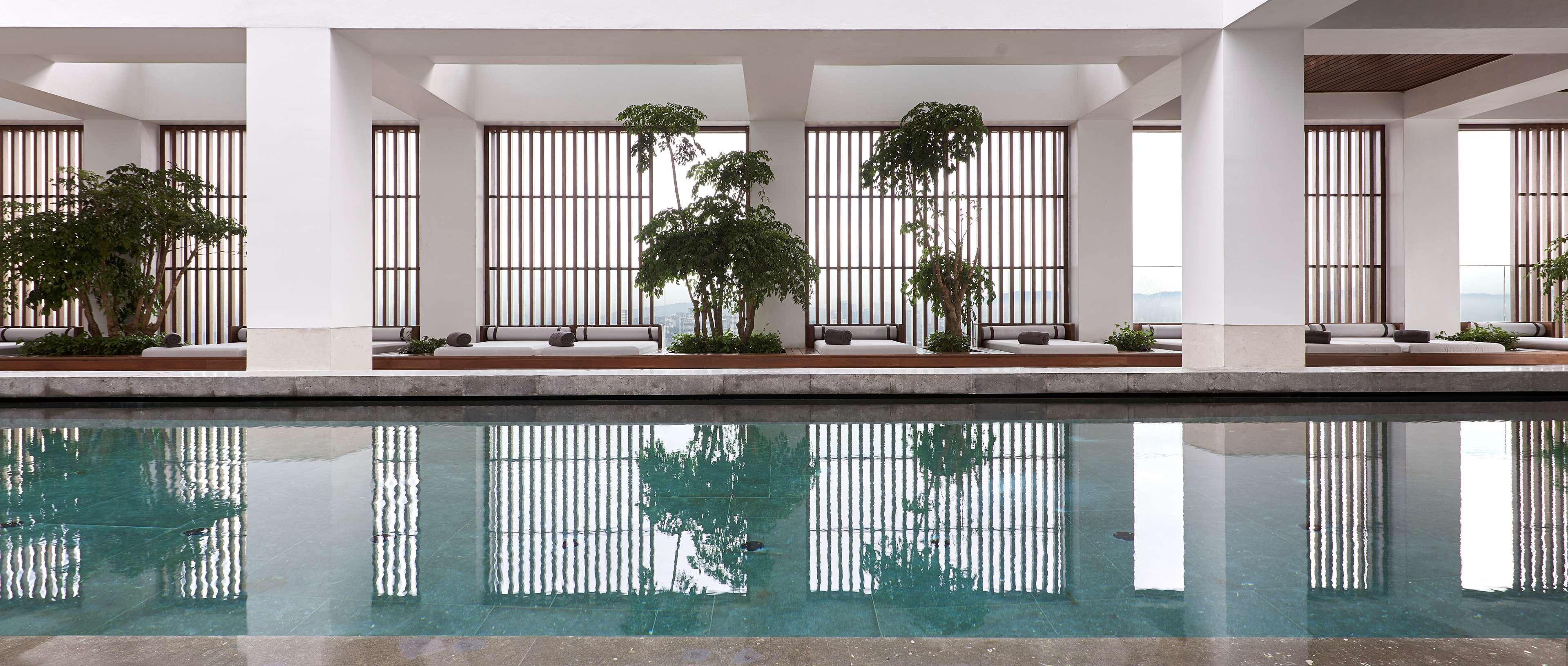 อลิลา บังซาร์ กัวลาลัมเปอร์ Hotel ภายนอก รูปภาพ The pool at the spa
