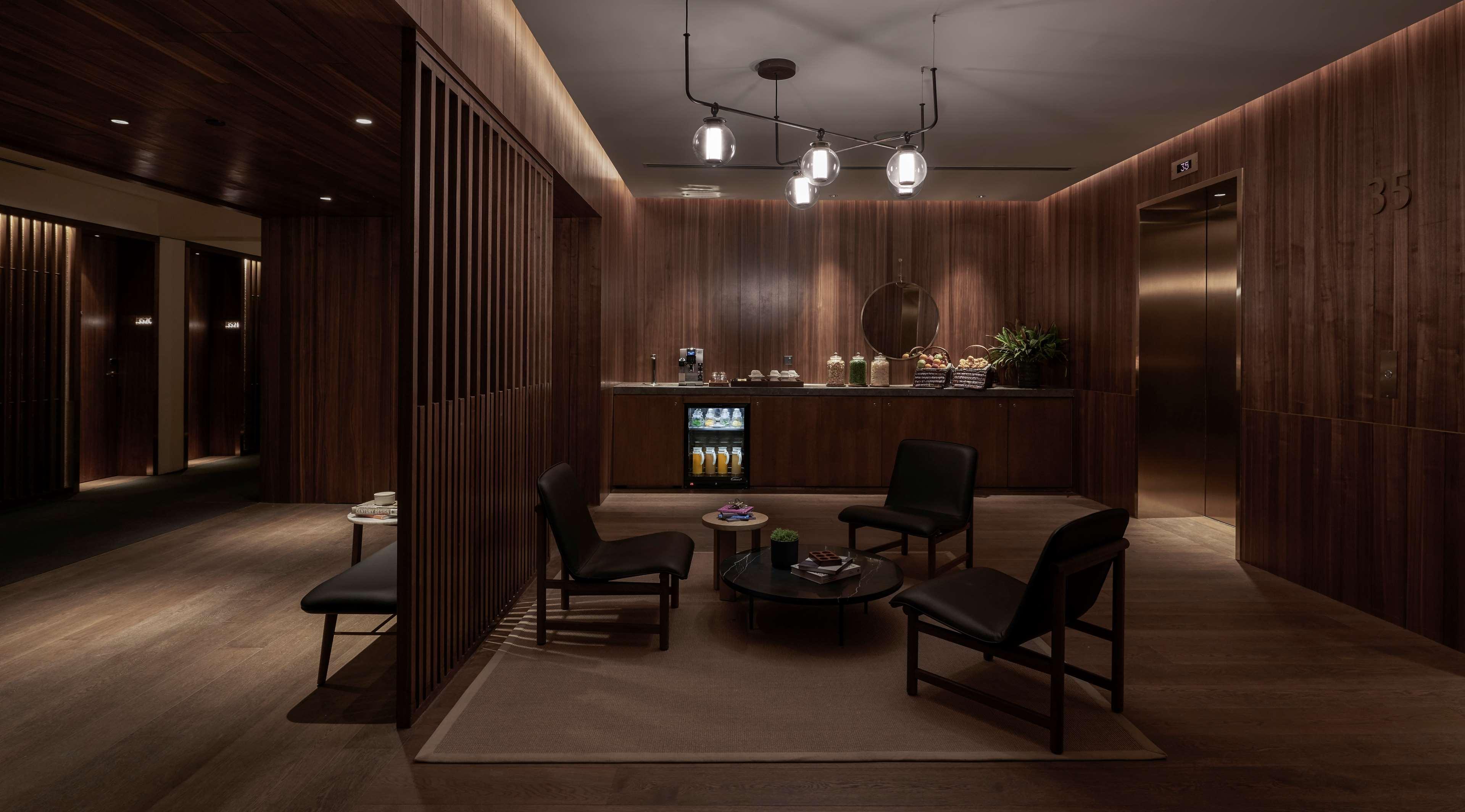 อลิลา บังซาร์ กัวลาลัมเปอร์ Hotel ภายนอก รูปภาพ The private lounge at London Heathrow Airport