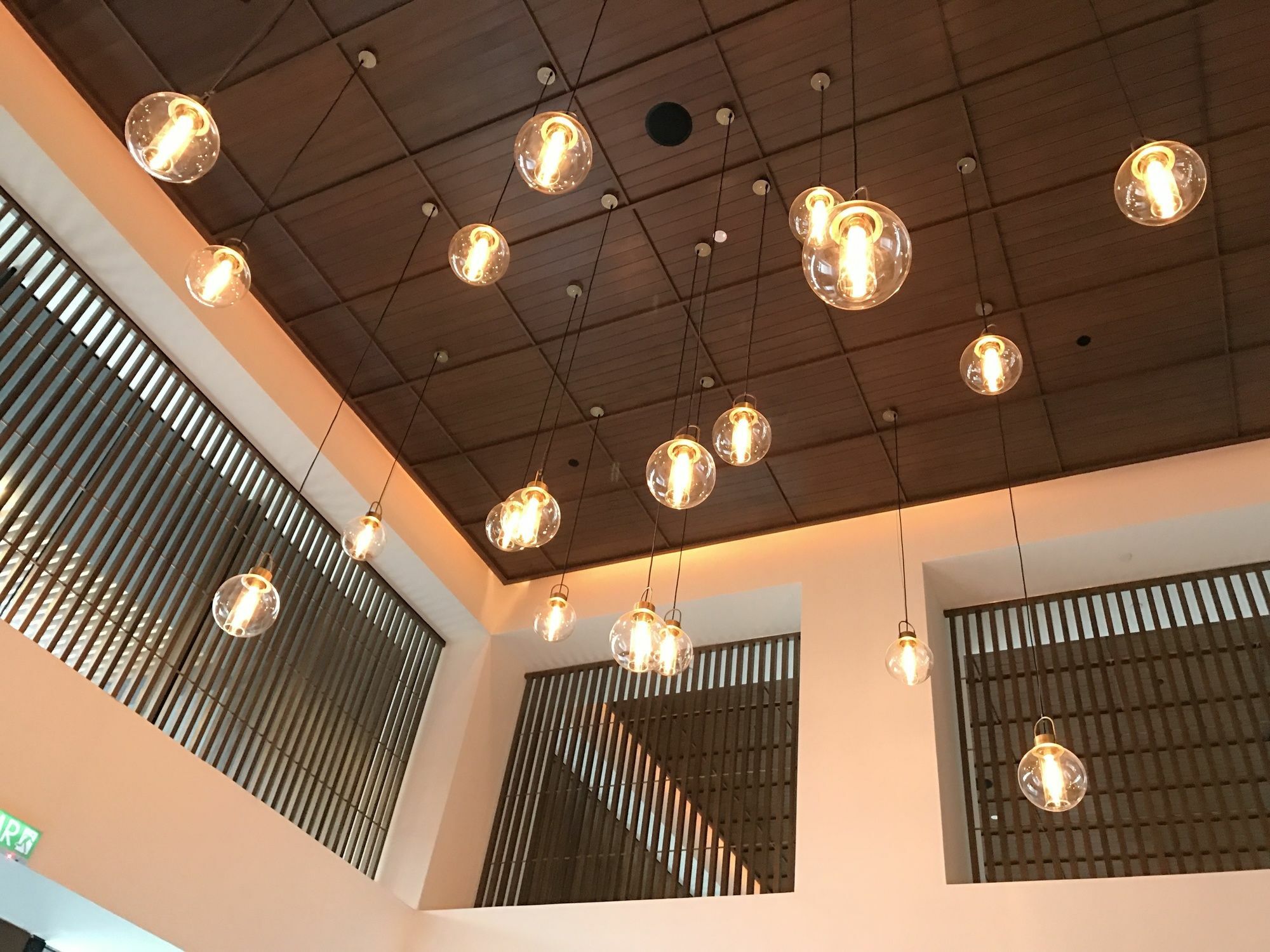 อลิลา บังซาร์ กัวลาลัมเปอร์ Hotel ภายนอก รูปภาพ Ceiling of the library